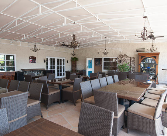 拉荷亚酒店住宿-皇后大酒店