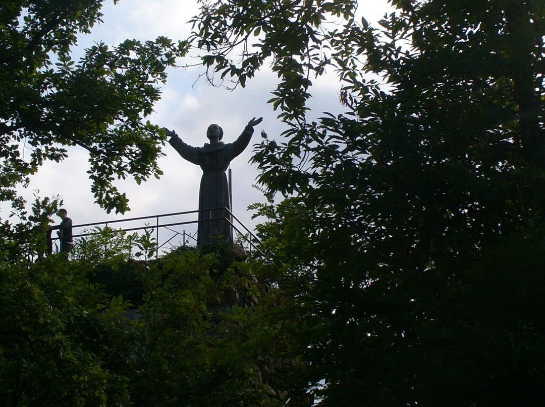 Riserva Naturale Speciale del Sacro Monte di Belmonte-Valperga必去景点