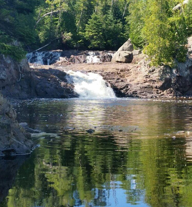Baptism River-Silver Bay必去景点