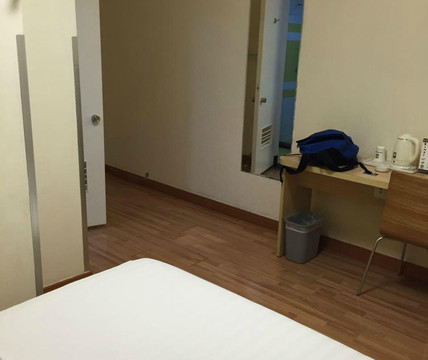 7天优品酒店（成都玉林路倪家桥地铁站店）主图