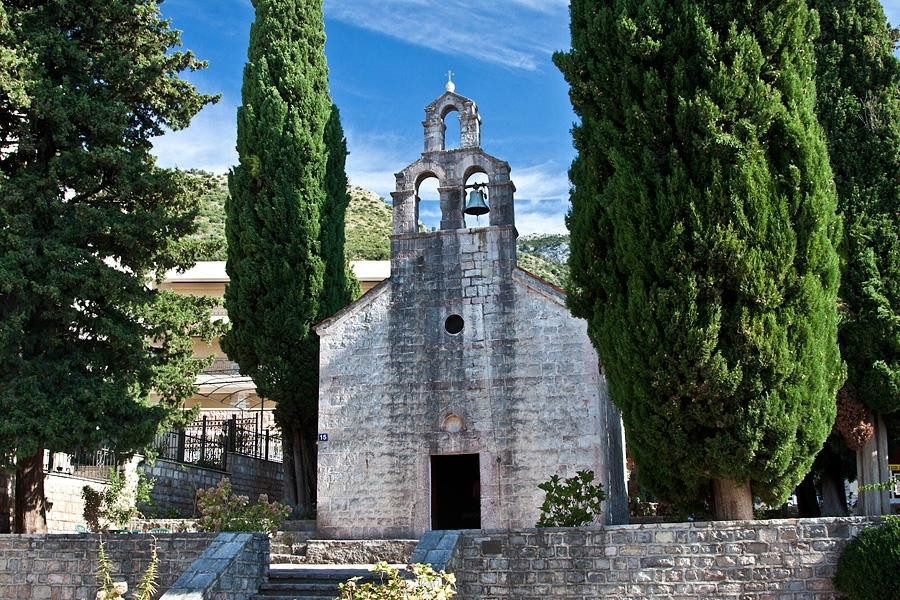 Petrovac旅游景点-Church of the Prophet Elijah