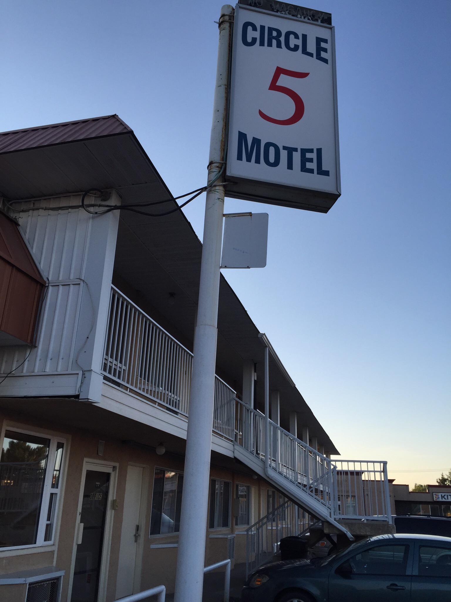 Circle 5 Motel-客卧