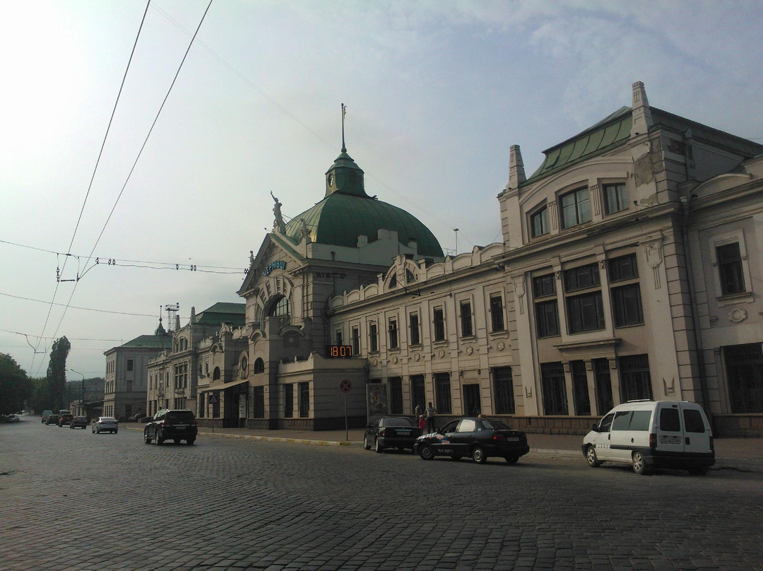 Chernivtsi Train Station-Chernivtsi必去景点