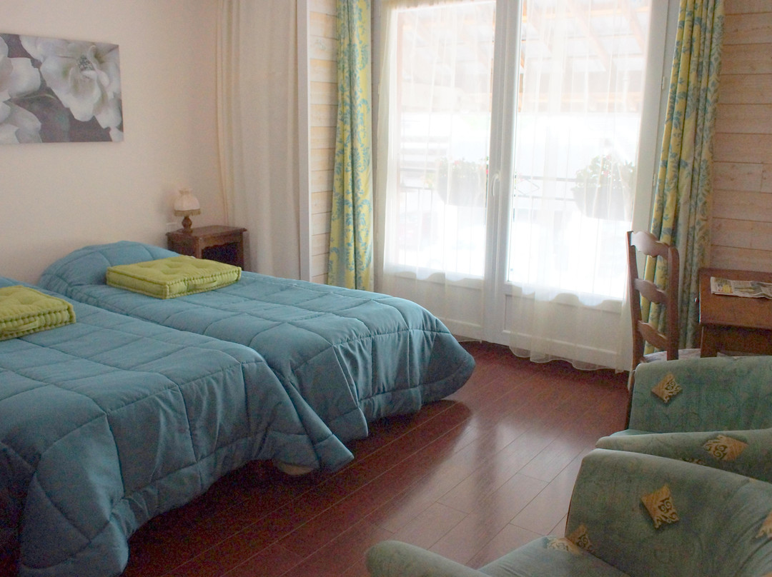 Aux Portes des Tumuli主图