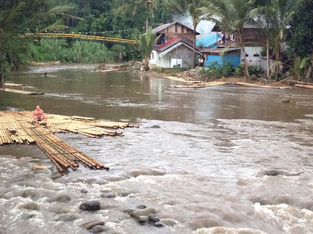 Loksado Bamboo Rafting-Hulu Sungai Selatan必去景点