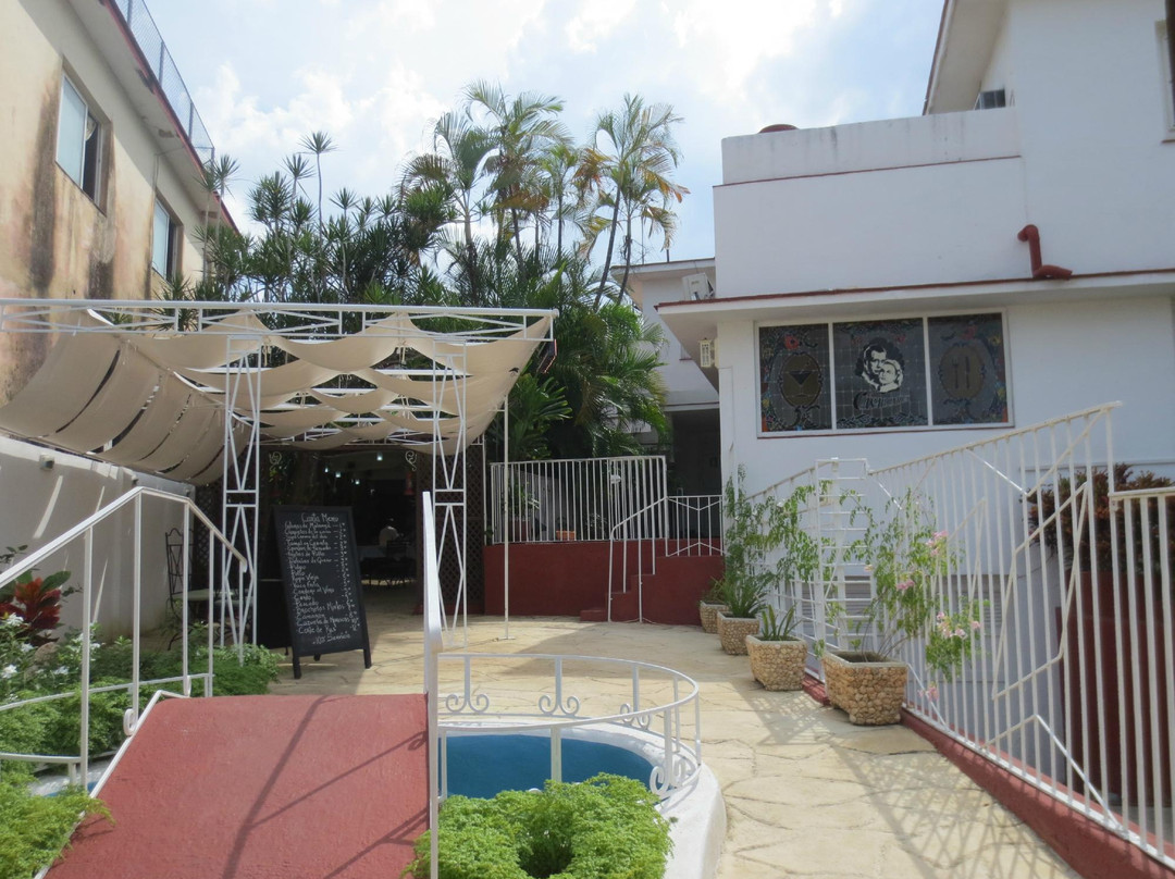 Casa blanca Bar & Restaurant