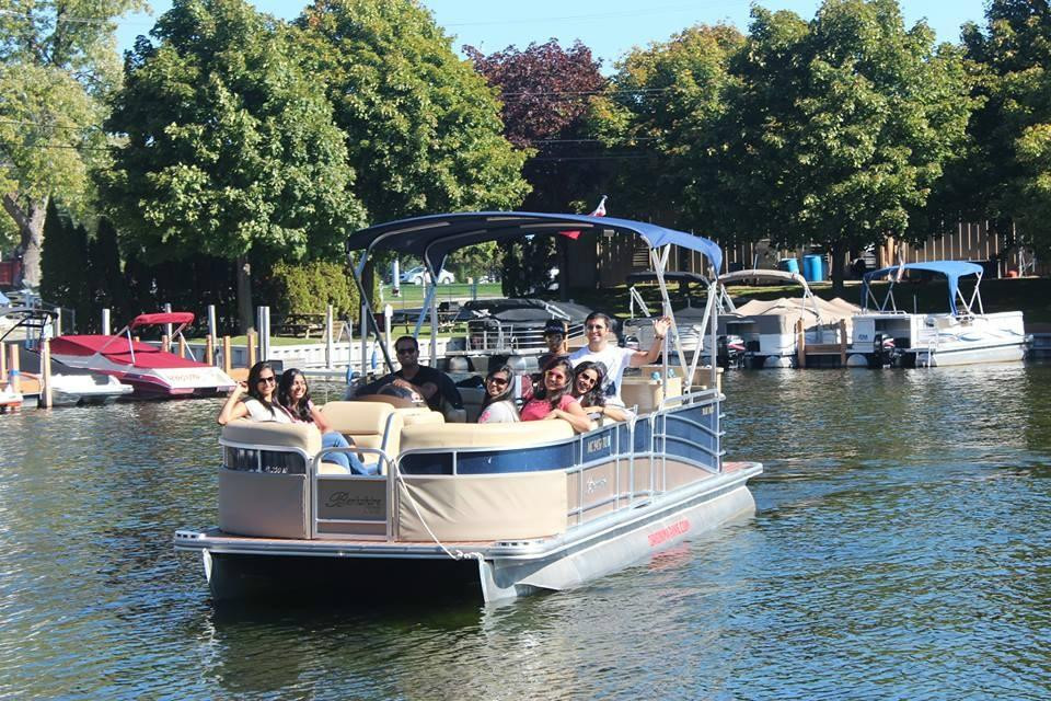 2024年2月Orion Marine Pontoon Rentals景点攻略Orion Marine Pontoon Rentals门票