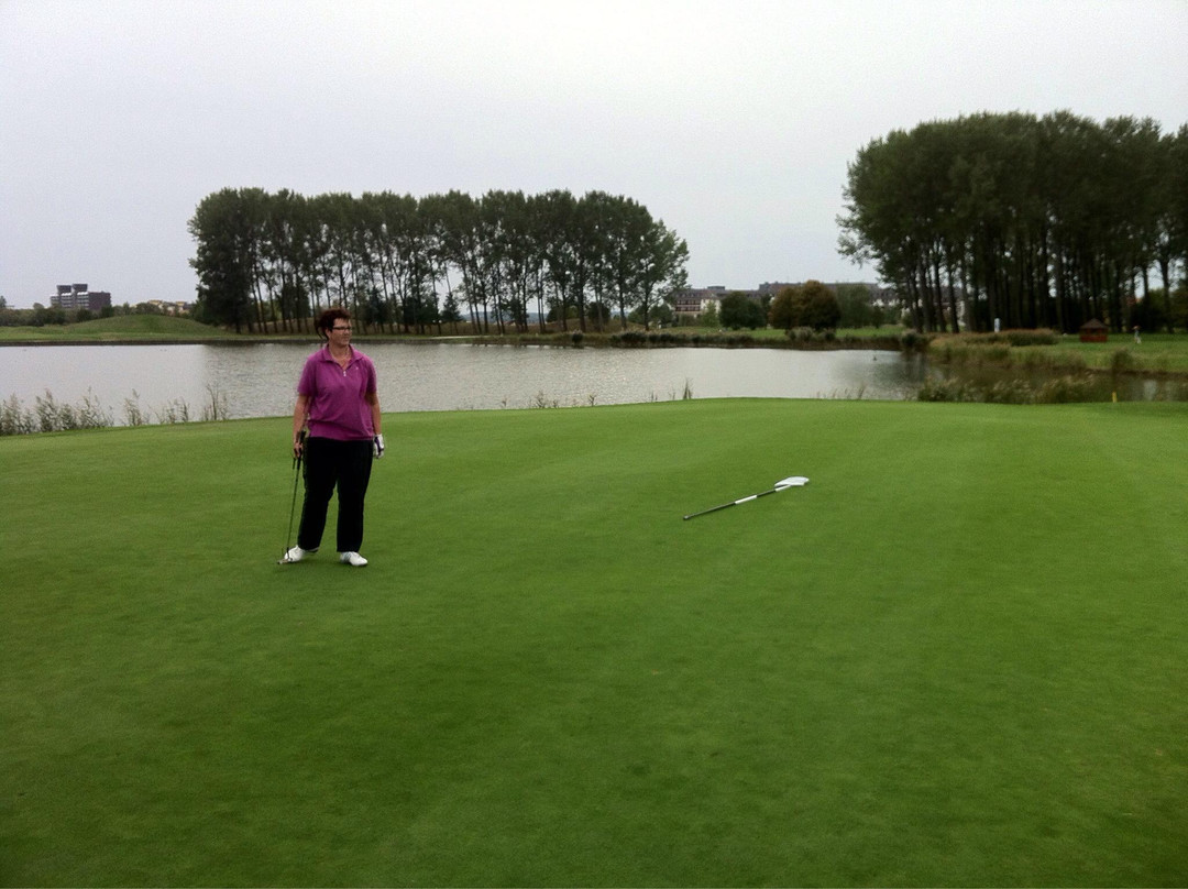 Birdland Golf and Country Club景点图片
