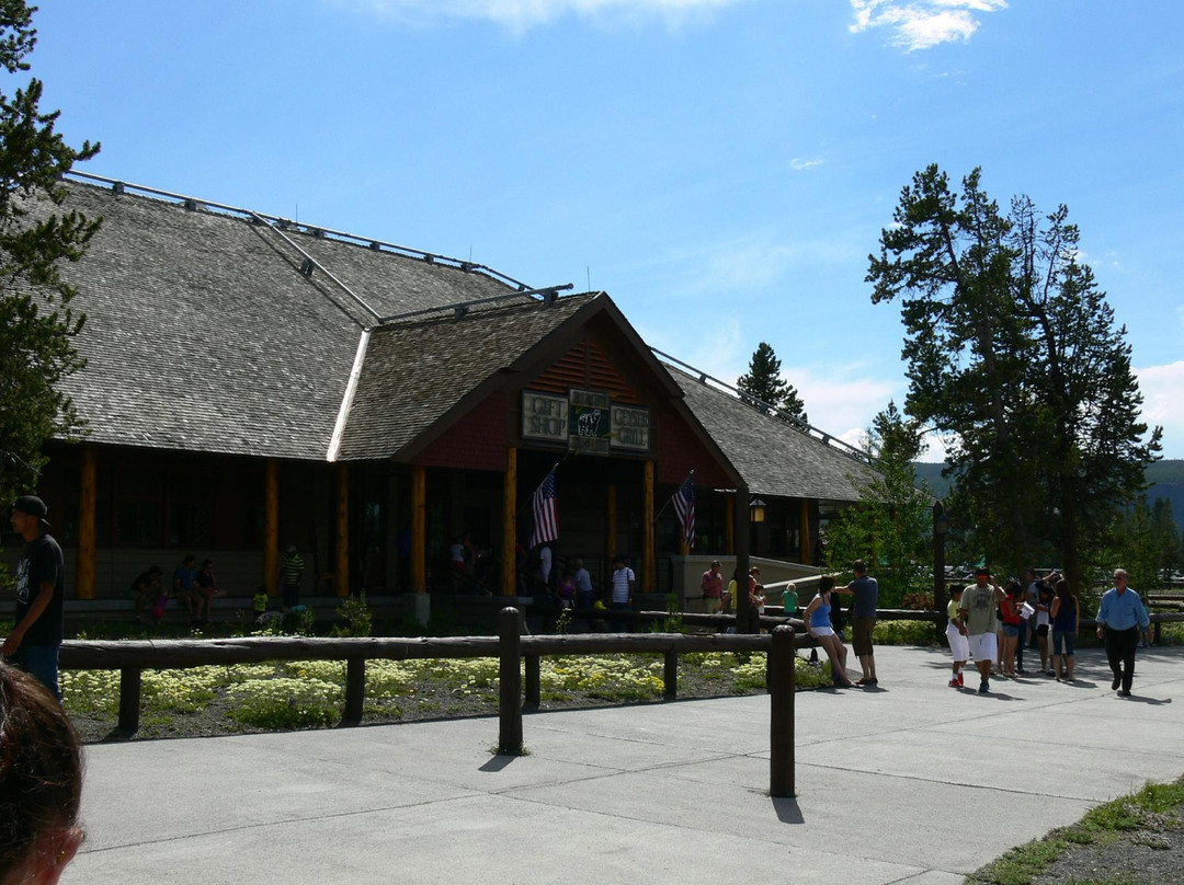 老忠实泉酒店-黄石国家公园必去景点