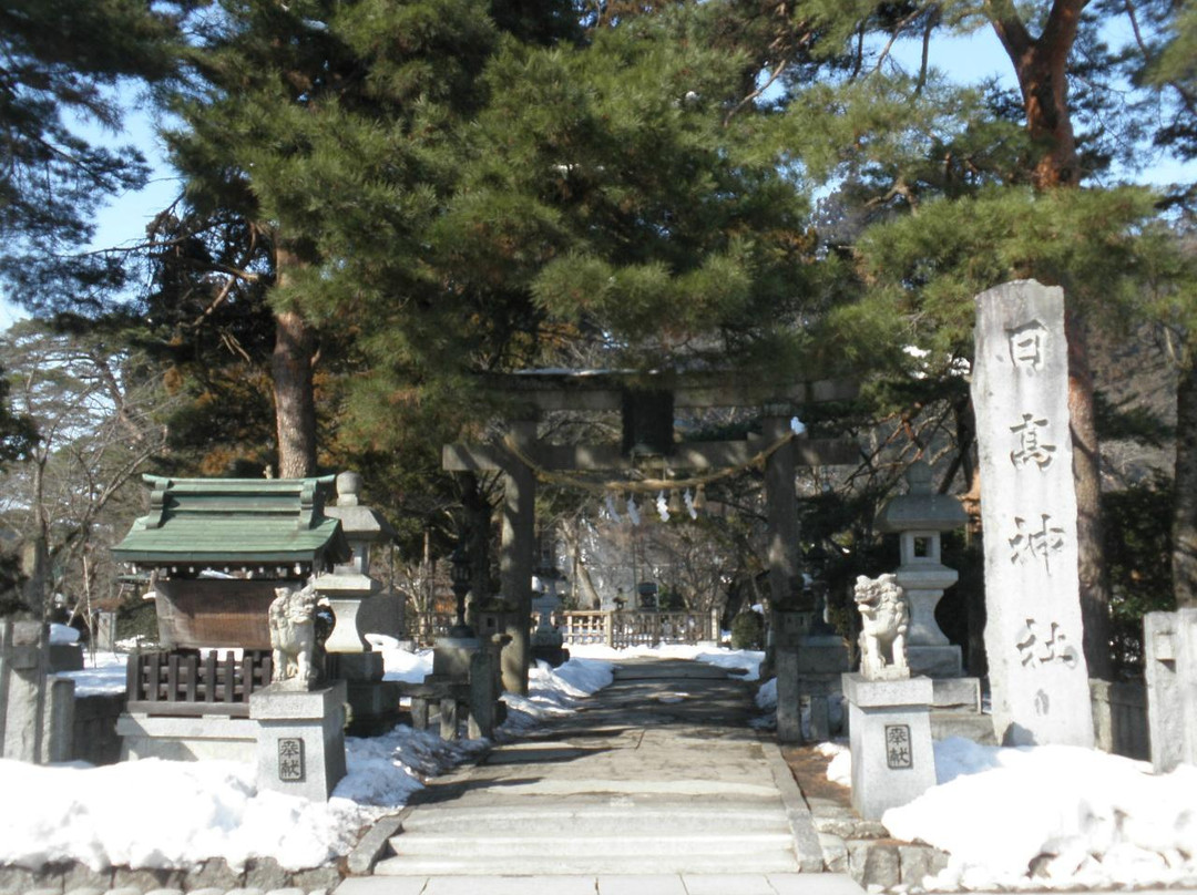 Hidaka Shrine景点图片