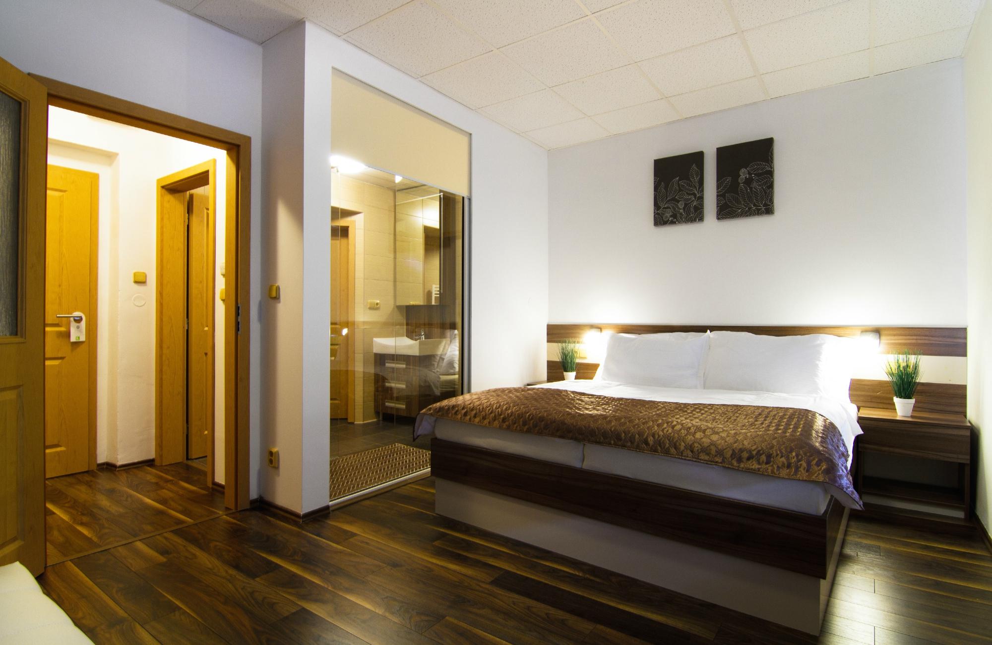 Hotel a restaurace KOCANDA-客卧