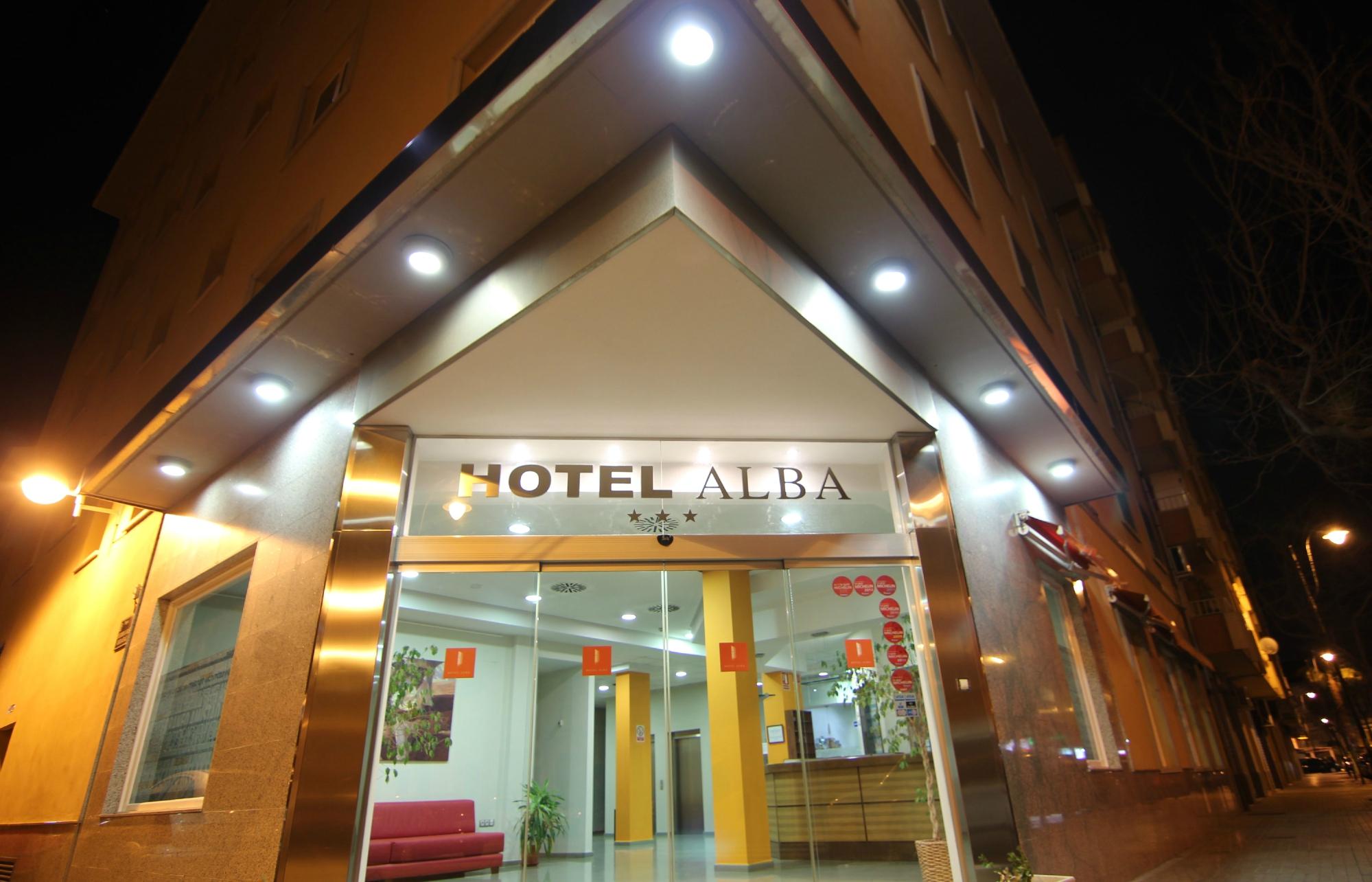 阿尔巴酒店-官方