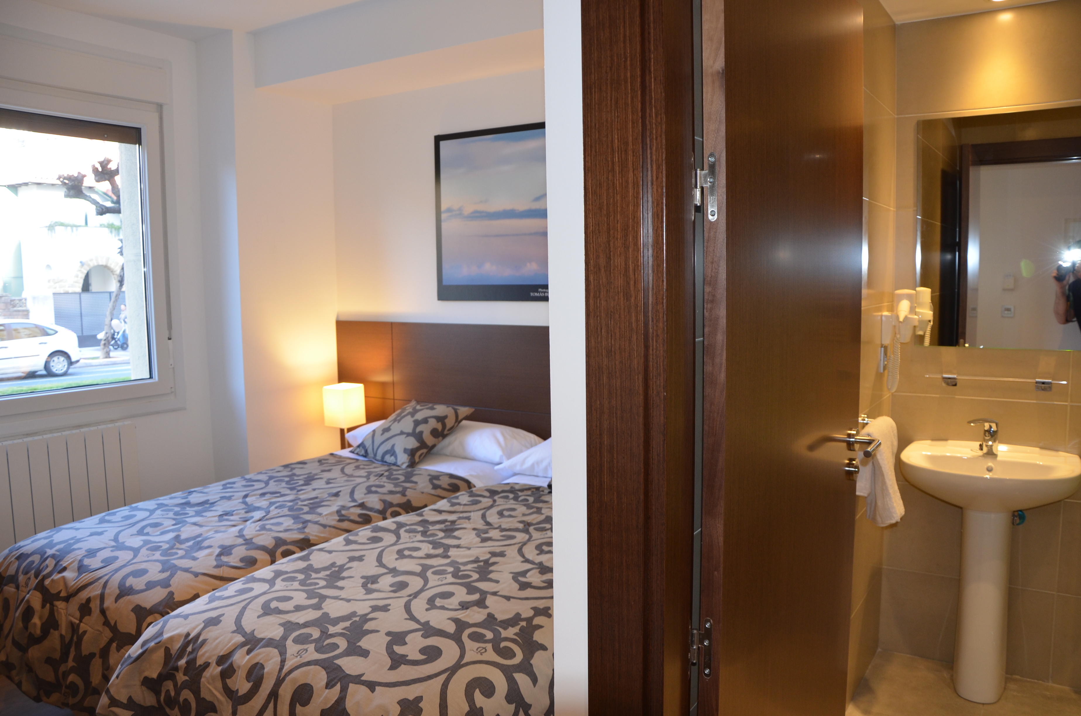 Pensión Grosen-官方