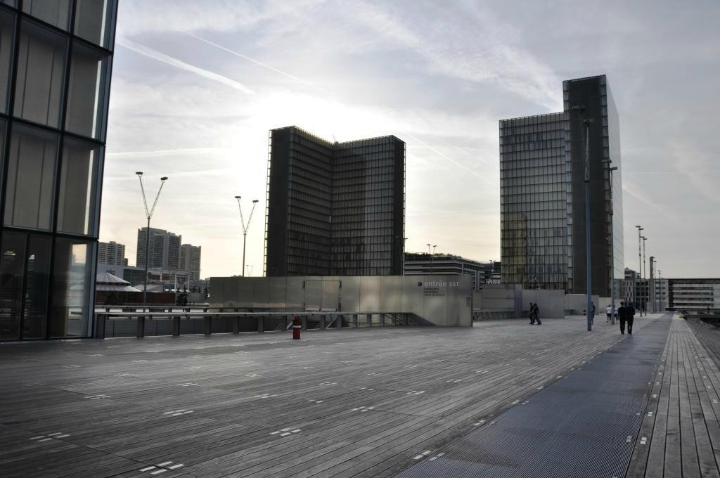 法国国家图书馆-巴黎必去景点