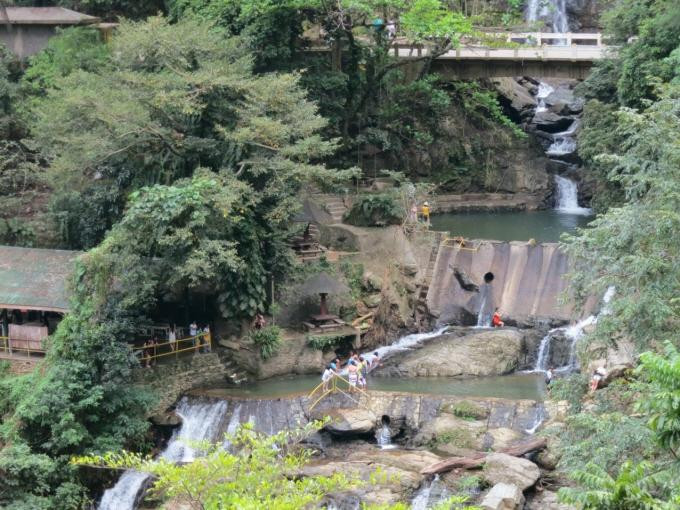 Tamaraw Waterfalls-葡多咖蕾拉必去景点
