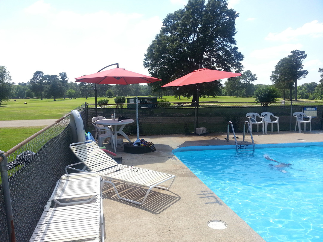 The Lodge at De Queen Country Club