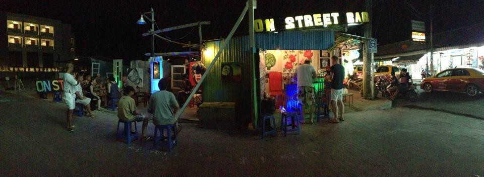 苏梅临街酒吧-查汶海滩必去景点