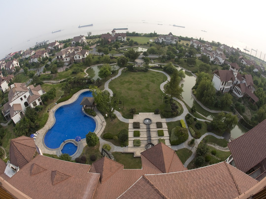 鹏欣花园国宾大酒店主图