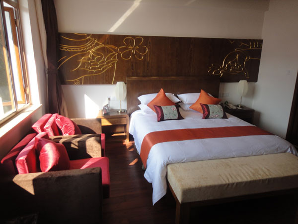 聚龙大酒店主图