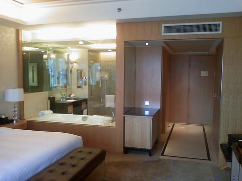 厦门磐基希尔顿酒店主图