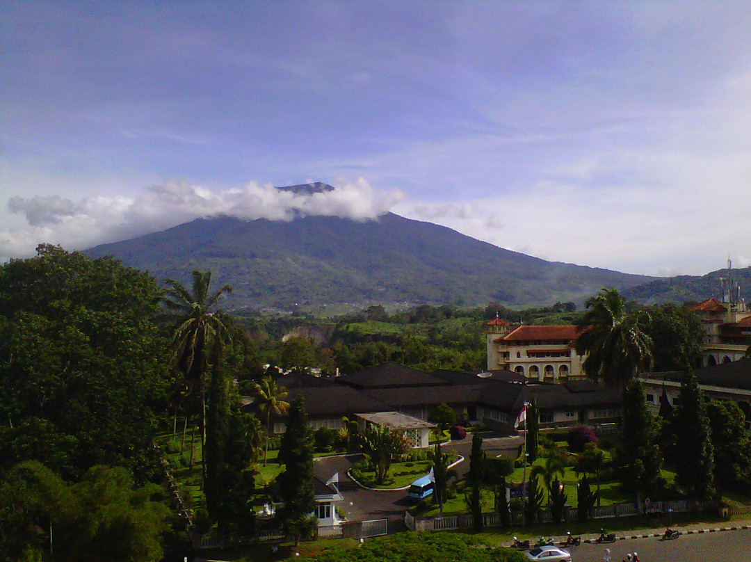 Bukittinggi Clock Tower-武吉丁宜必去景点