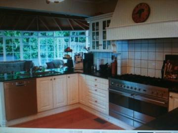 The Torbay Manor主图