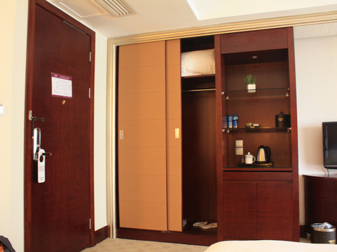 贵阳西湖花园大酒店主图