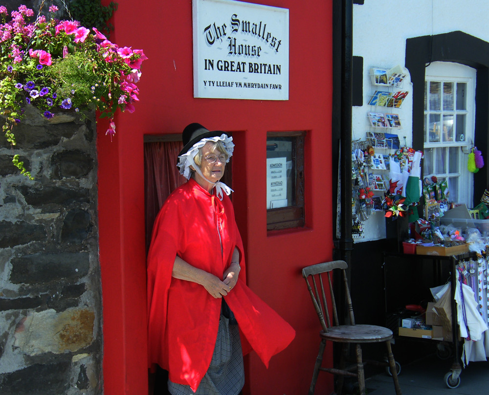 Smallest House in Britain景点图片