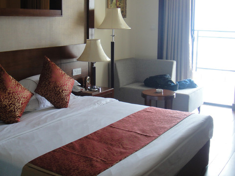 三亚黄河京都大酒店（第一市场鸿洲游艇码头店）主图