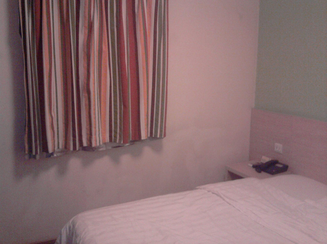 7天上海松江店主图