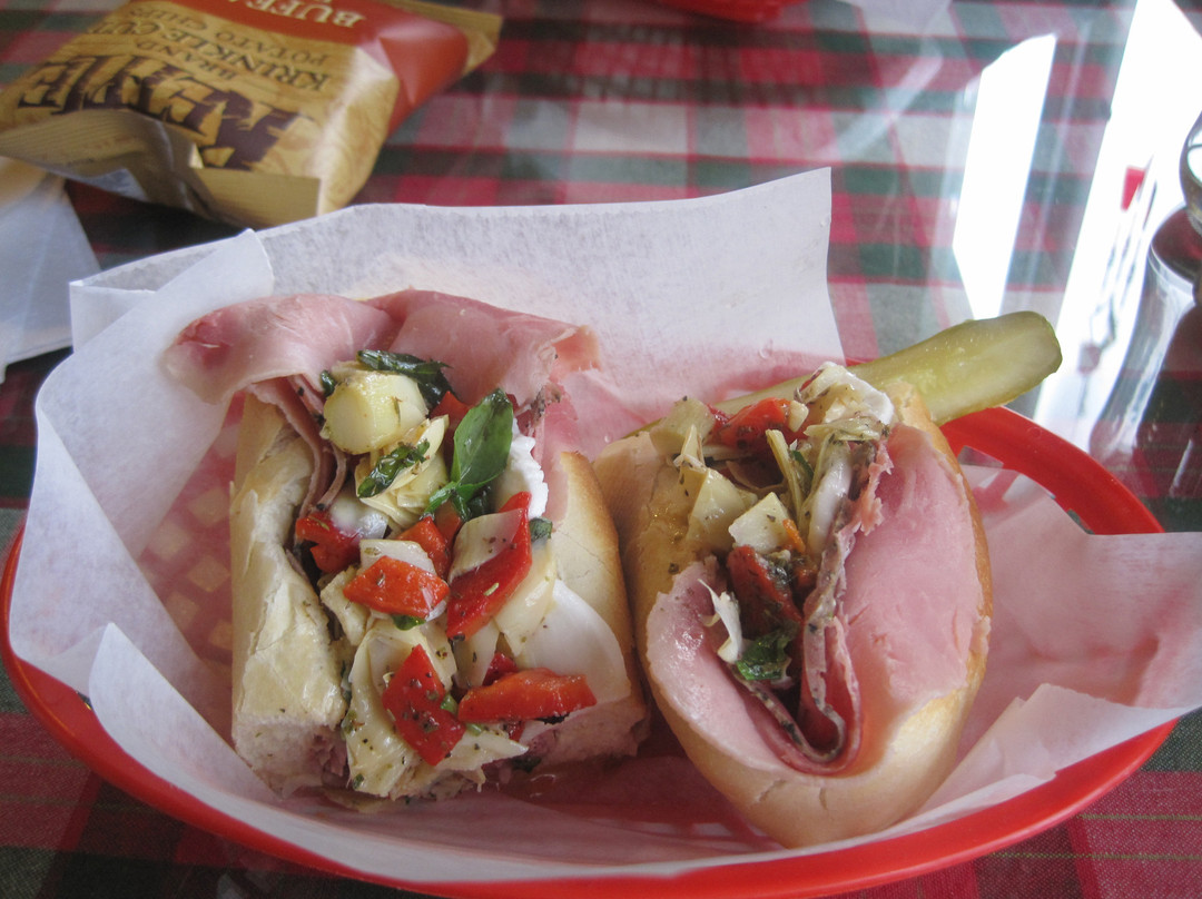 杰克逊餐馆和美食-J-Town Deli Country Store