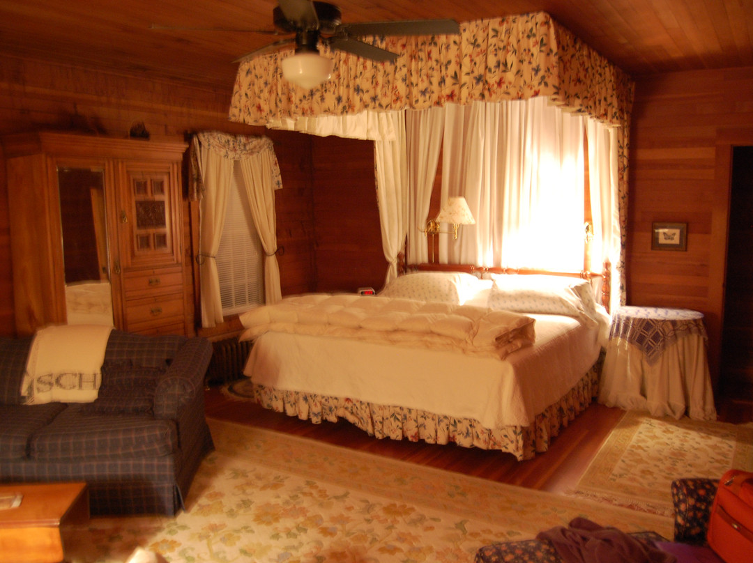 Silver Spruce Inn主图