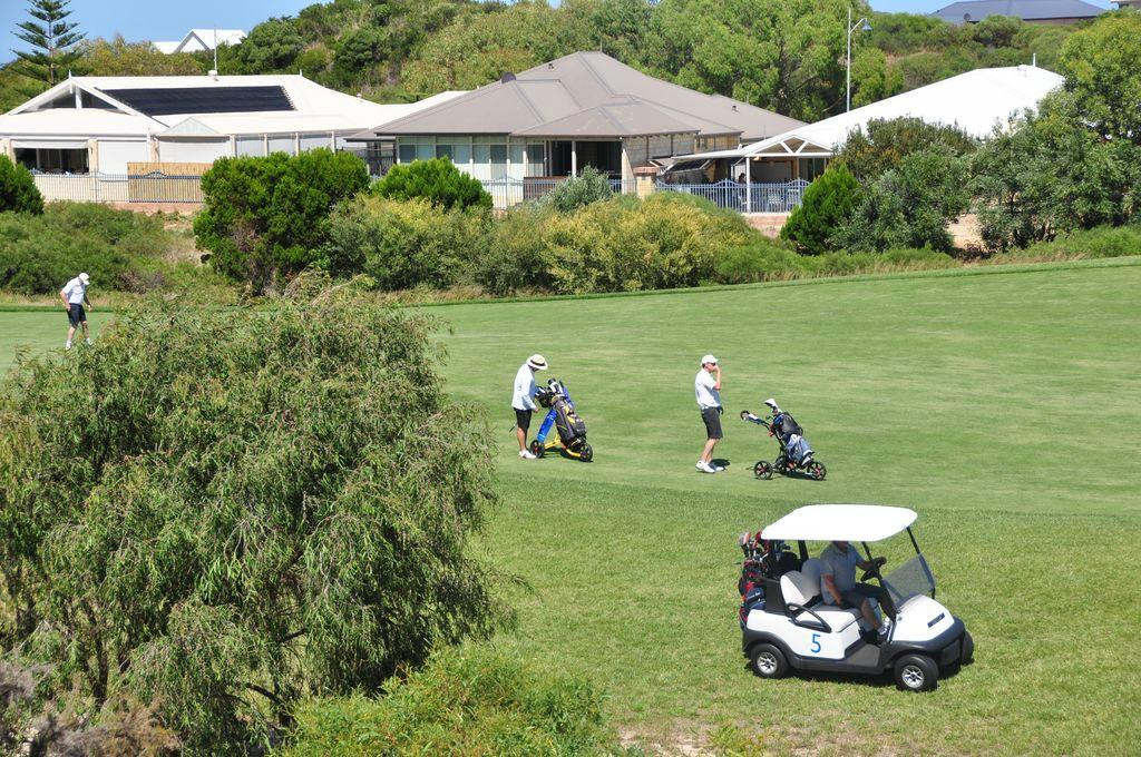 Golfers Retreat Bed & Breakfast