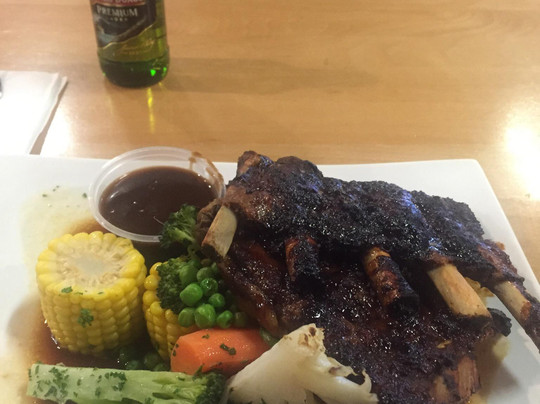 Moranbah Commun and Workers Club主图