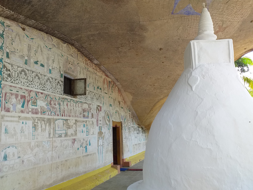 Rakkhiththa Kanda Aranya Senasanaya-Wellawaya必去景点