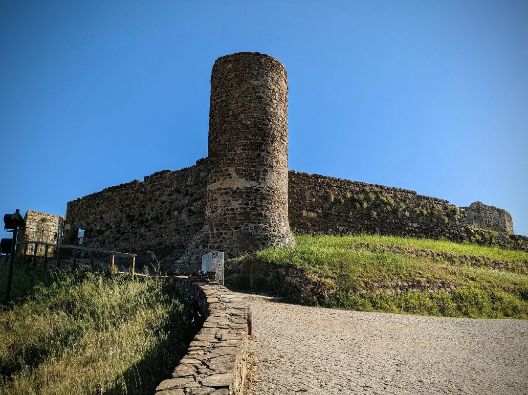 Castle of Aljezur景点图片