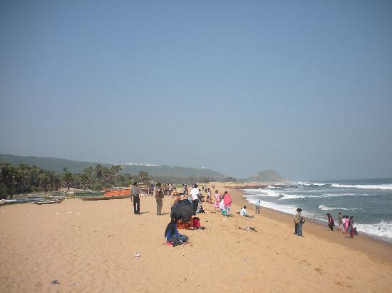 Yarada Beach景点图片