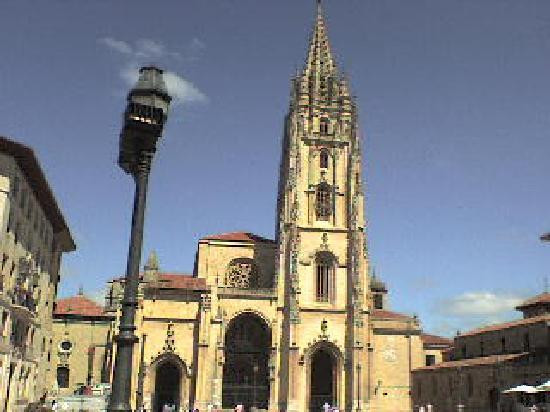 Catedral de San Salvador de Oviedo-奥维耶多必去景点