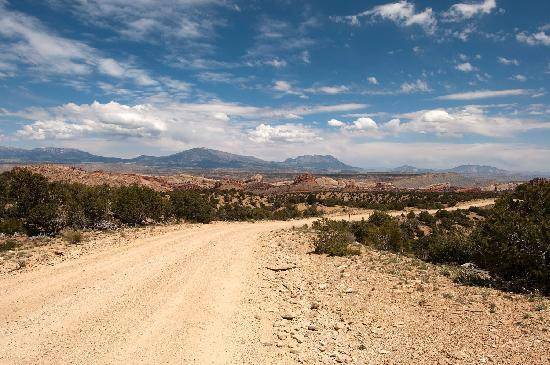 Burr Trail-圆顶礁国家公园必去景点