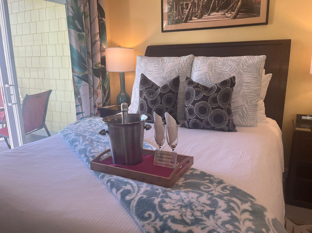 Water's Edge Inn主图