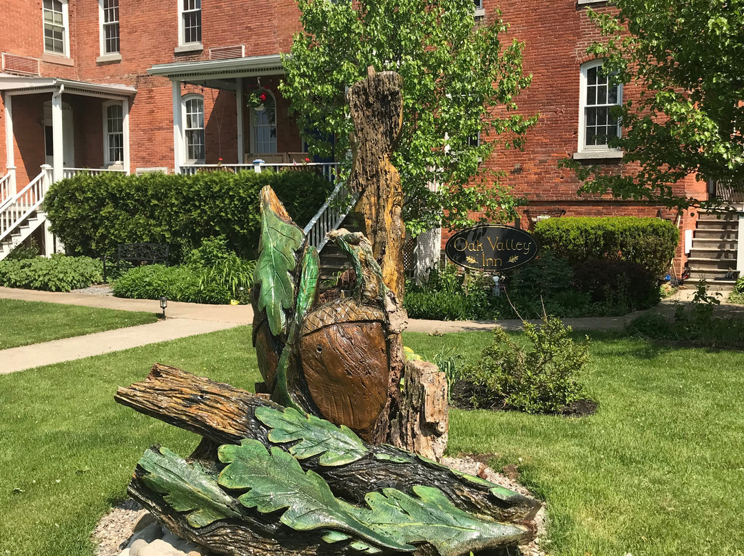 OAK VALLEY INN & SUITES主图