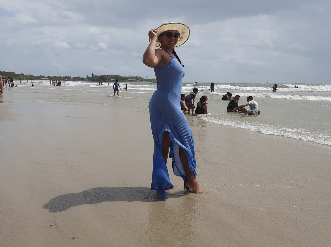 Praia de Araoca景点图片
