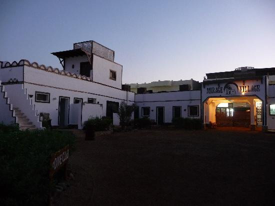 Mirage Divers-达哈卜必去景点