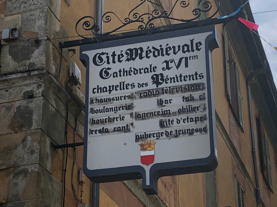 Hotel Du Centre (tende)主图