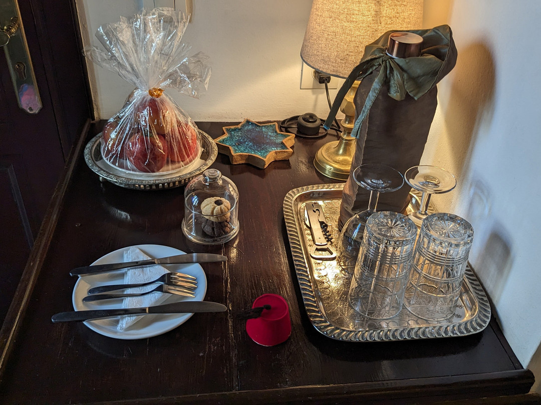 勒卡里菲酒店主图