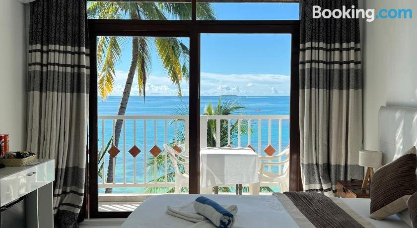 Heron Beach Dhiffushi