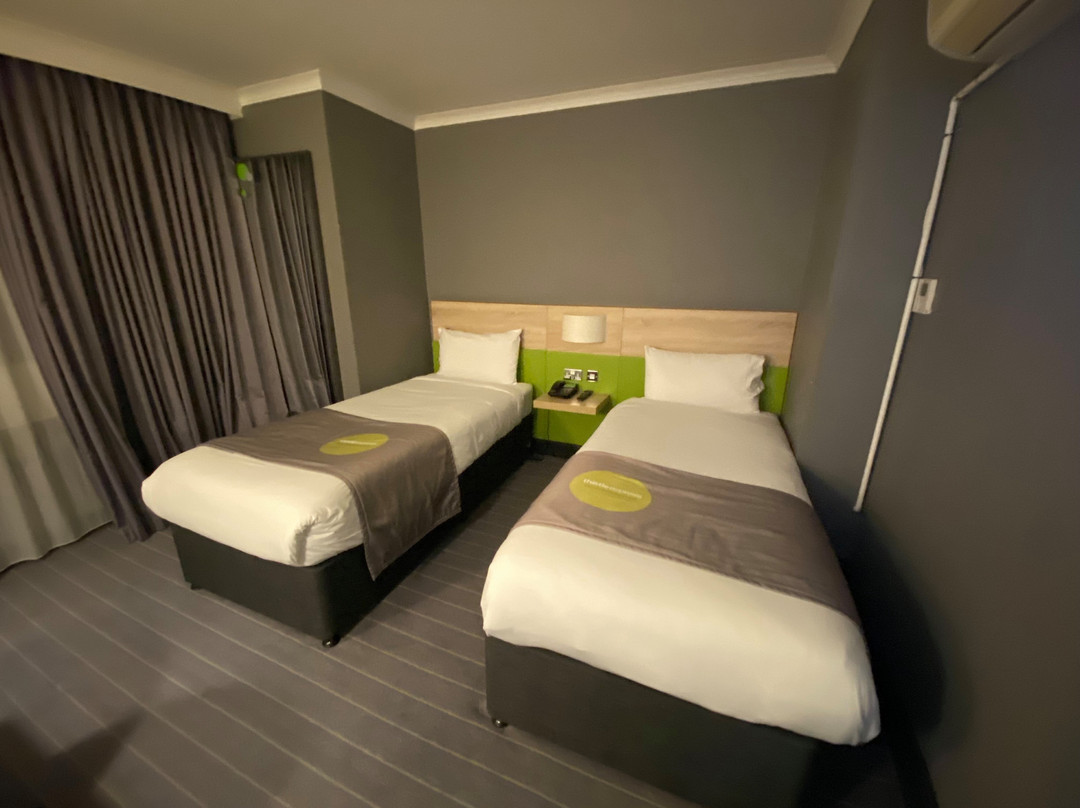 Thistle Express London Luton主图