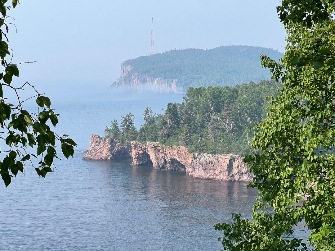Shovel Point-Silver Bay必去景点