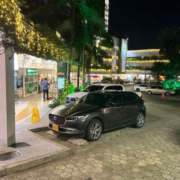 Centro Comercial Oviedo-麦德林必去景点