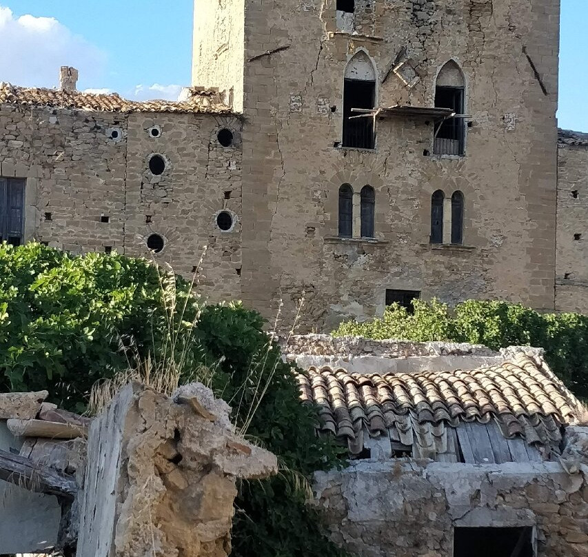 Torre Salto D'angiò景点图片